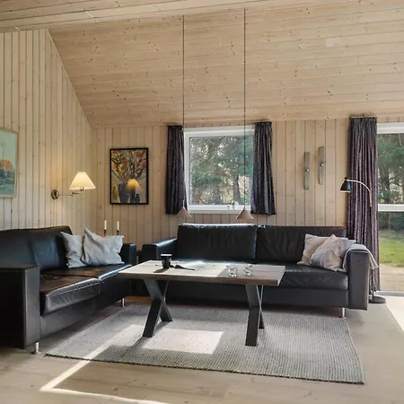4 Bedroom Cozy In *